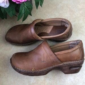 Born Concept Brown Leather Slip on Clogs Sz 10